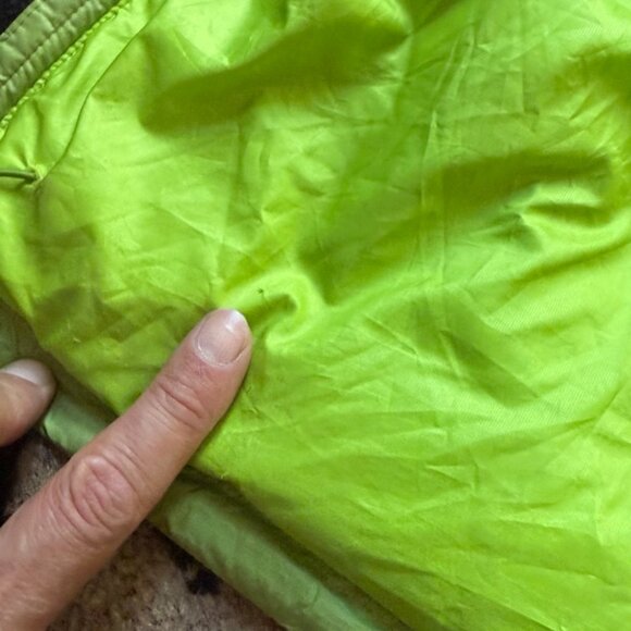 Green Patagonia Down Sweater Vest Size M, 9/10 condition - Picture 13 of 15